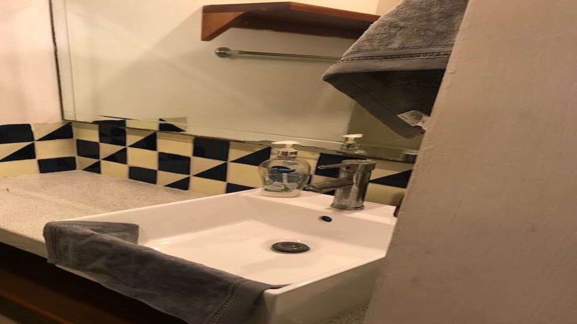 Comfy Beach House, Villa 7