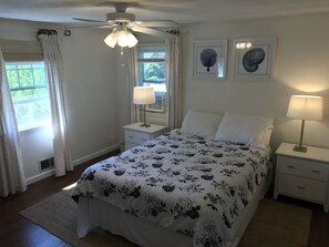 3 bedrooms, iron/ironing board, free WiFi