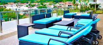 4Bed Rooms Luxury Seaview Homestay @ Gurney 无敌 海景 四 房 套房