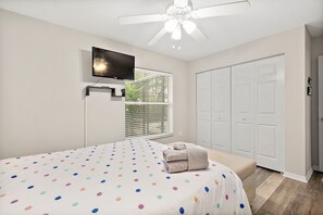 4 dormitorios, tabla de planchar con plancha, wifi gratis y ropa de cama