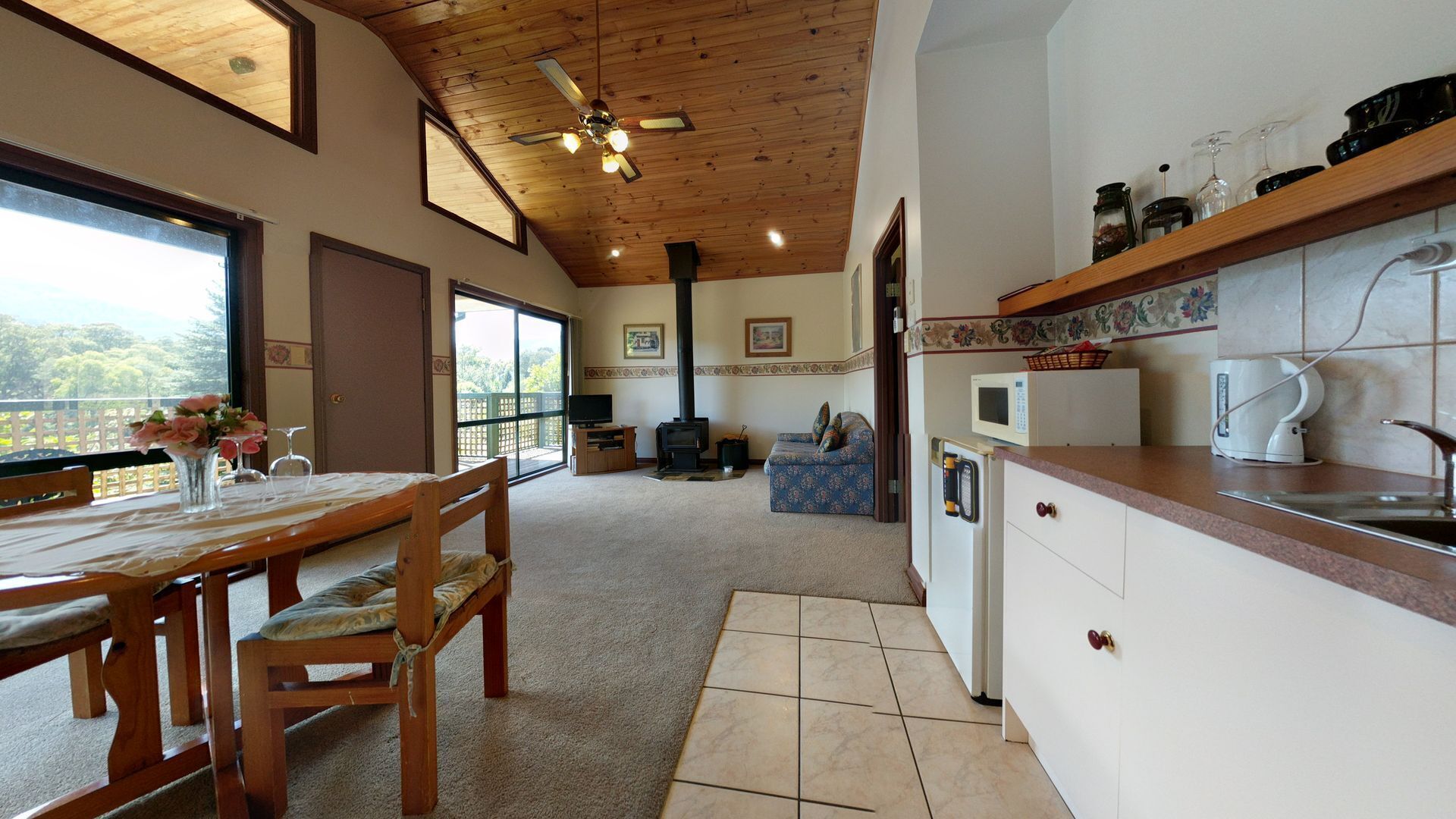 Gundalee Cottages - located in East Warburton in the Yarra Valley.