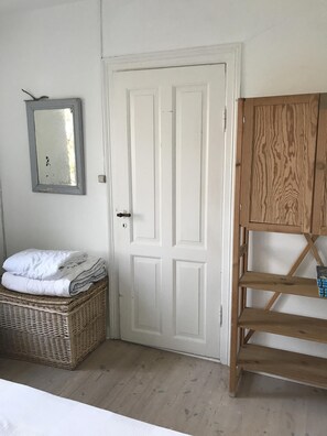 2 chambres, bureau, Wi-Fi gratuit, draps fournis