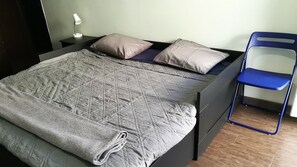 1 chambre, fer et planche à repasser, Wi-Fi, draps fournis