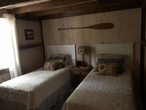4 bedrooms, iron/ironing board, travel crib, free WiFi