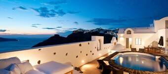 Antelmi luxury Private Villa On The Caldera Cliff In Firostefani-Fira Santorini