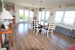 Dining - Watch the Sunset from this Bayfront Home! (1349) (Wellfleet)