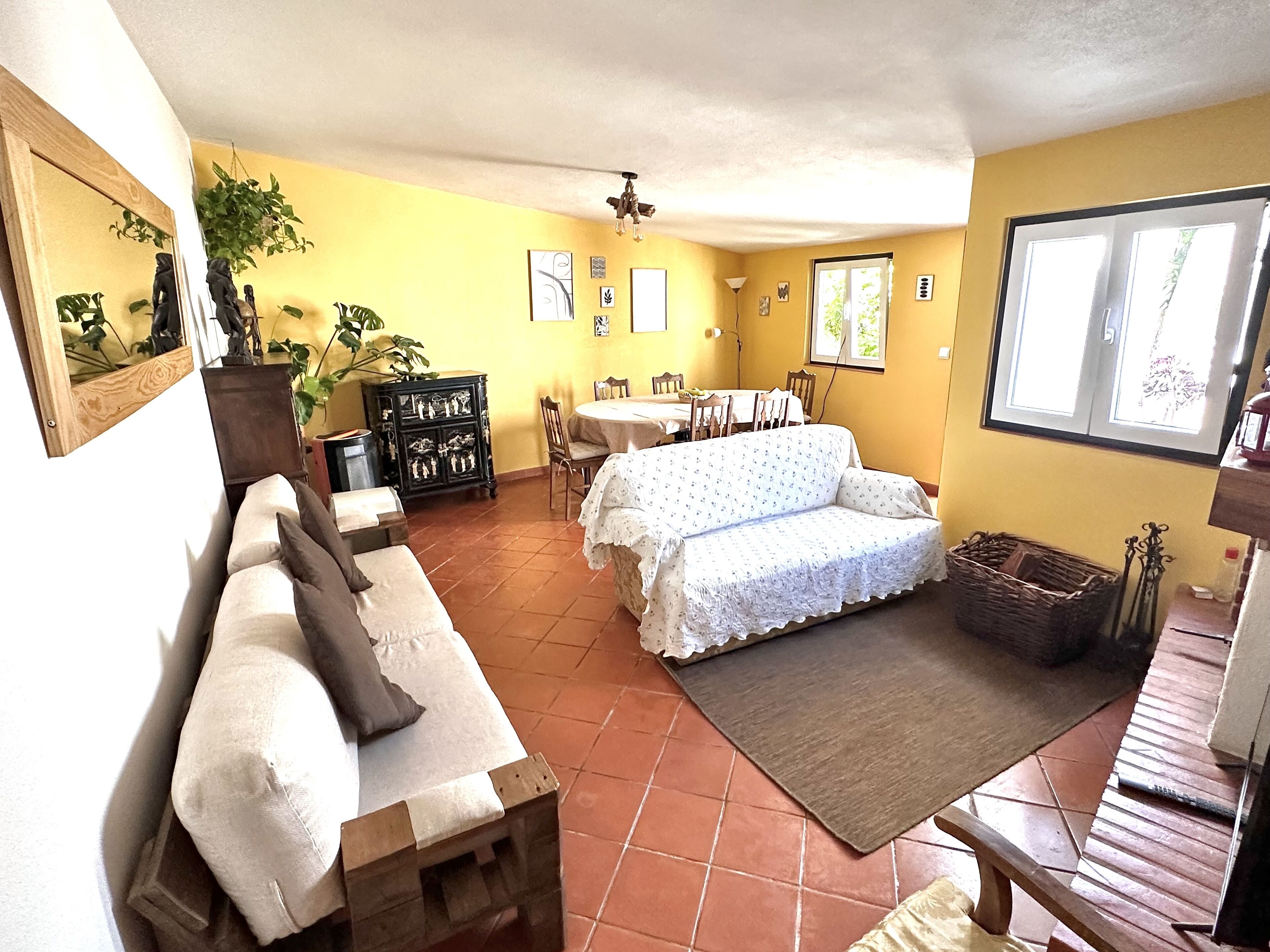 Cosy House inside the Óbidos Castle (Casa do Candeeiro)
