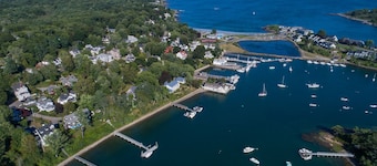 Classic Maine Cottage short walk to beach, harbor, trails, park & village.