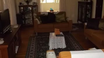 TV, DVD player