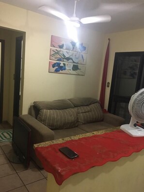 TV, DVD player