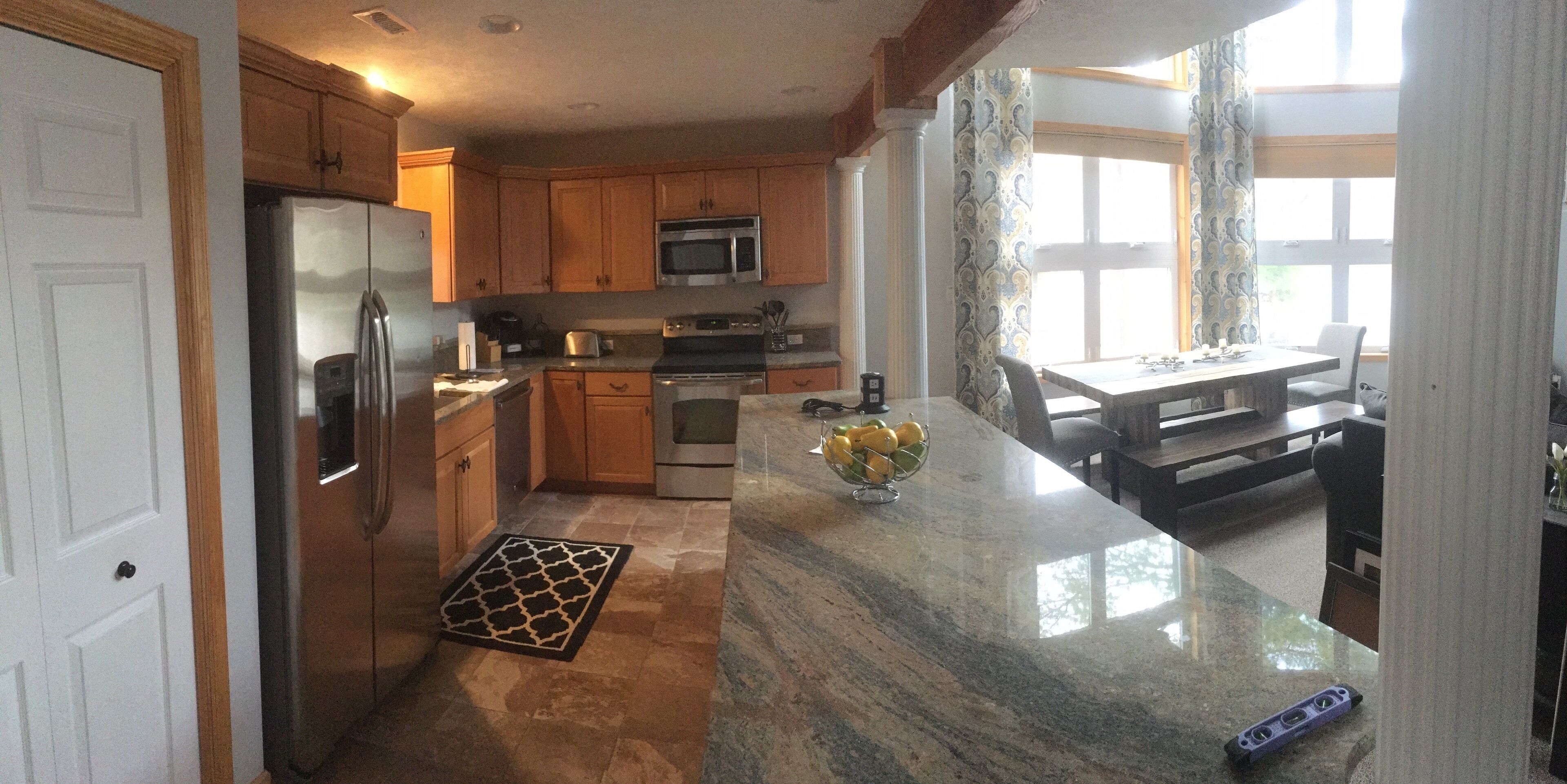 LAKE HARMONY/Lake view. Contact Joan 484-942-9068 before booking.