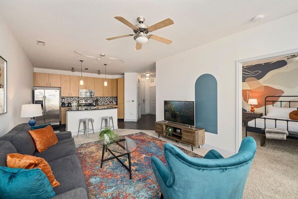 Fernseher, Netflix, Streaming-Dienste