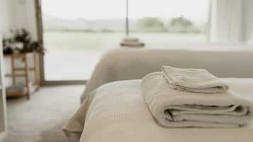 4 Schlafzimmer, Schreibtisch, Bügeleisen/Bügelbrett, kostenloses WLAN