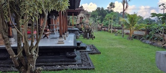 Villa Taman near Sidemen