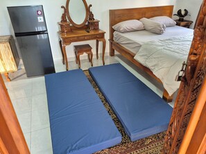1 bedroom, in-room safe, desk, iron/ironing board - Villa Taman near Sidemen  (Karangasem)