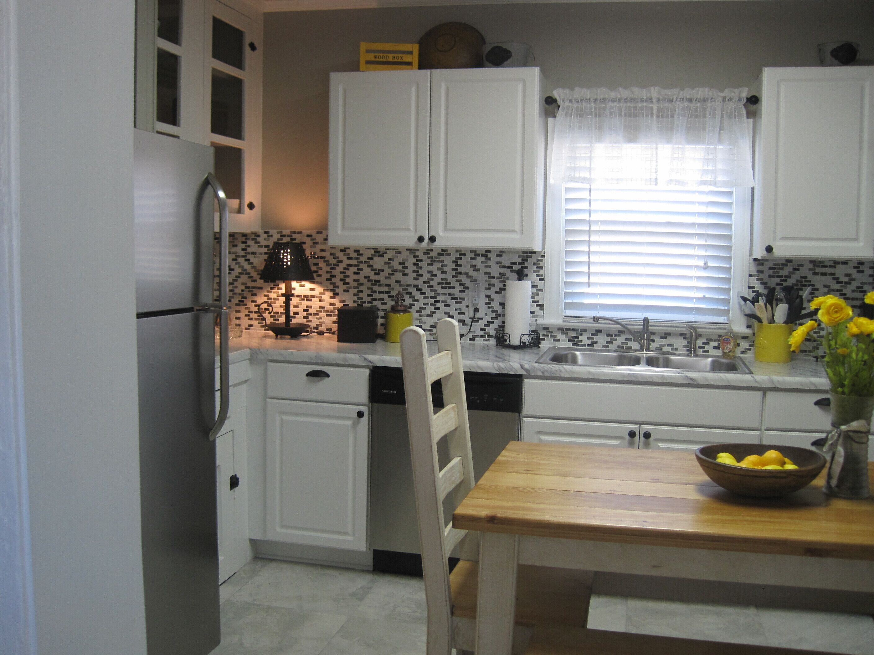 THE HARDISON HOUSE  in Historical Edenton the "South's Prettist Little Town"