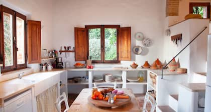 Colombiao di Momo: une grande ferme du 17Ăšme siĂšcle avec vue sur collines toscanes