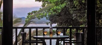 3 Bedroom Seafront Bay View Villa - Koh Phangan
