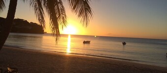 Amazing, Luxury condominium on the 18 hole of Dye Fore  Golf Course