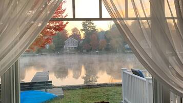 Vue depuis lâhĂ©bergement