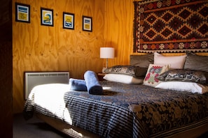 3 bedrooms, iron/ironing board, free WiFi, bed sheets - Howards Hill bed & breakfast (cape schanck)