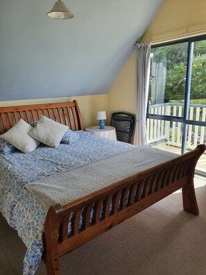 3 chambres, fer et planche à repasser, accès au Wi-Fi (inclus)