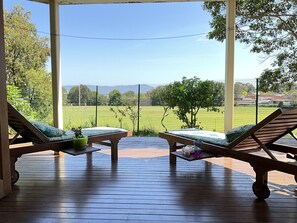 Terrace/patio - Spacious Nature Escape (Shellharbour)