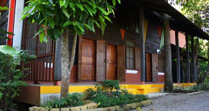 Bed&Breakfast, 2 Queen size beds near Chiang Mai railway station