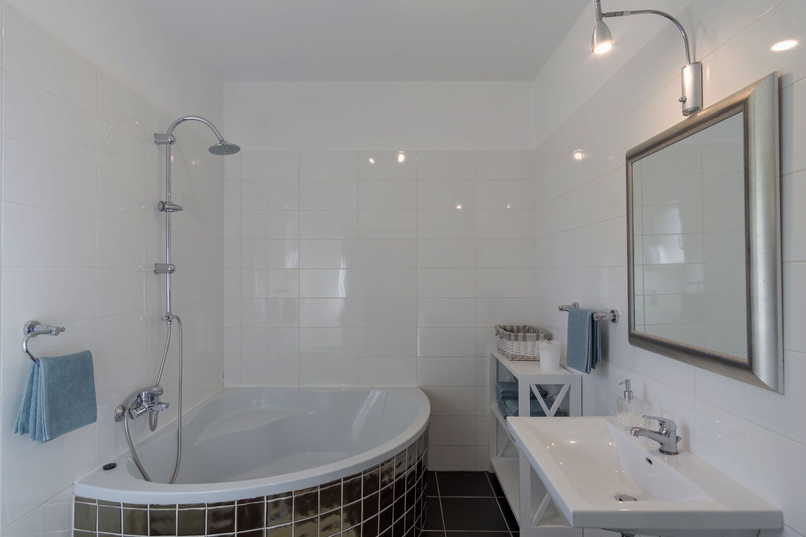 Hårtork och handdukar