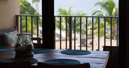 Helmi meren rannalla, kaunis huoneisto Moon Bay Key Largossa