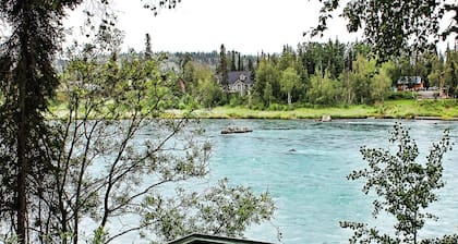 PRIVADO muelle de pesca en la hermosa KENAI RIVER !!