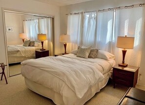 1 habitación, tabla de planchar con plancha, wifi gratis y ropa de cama