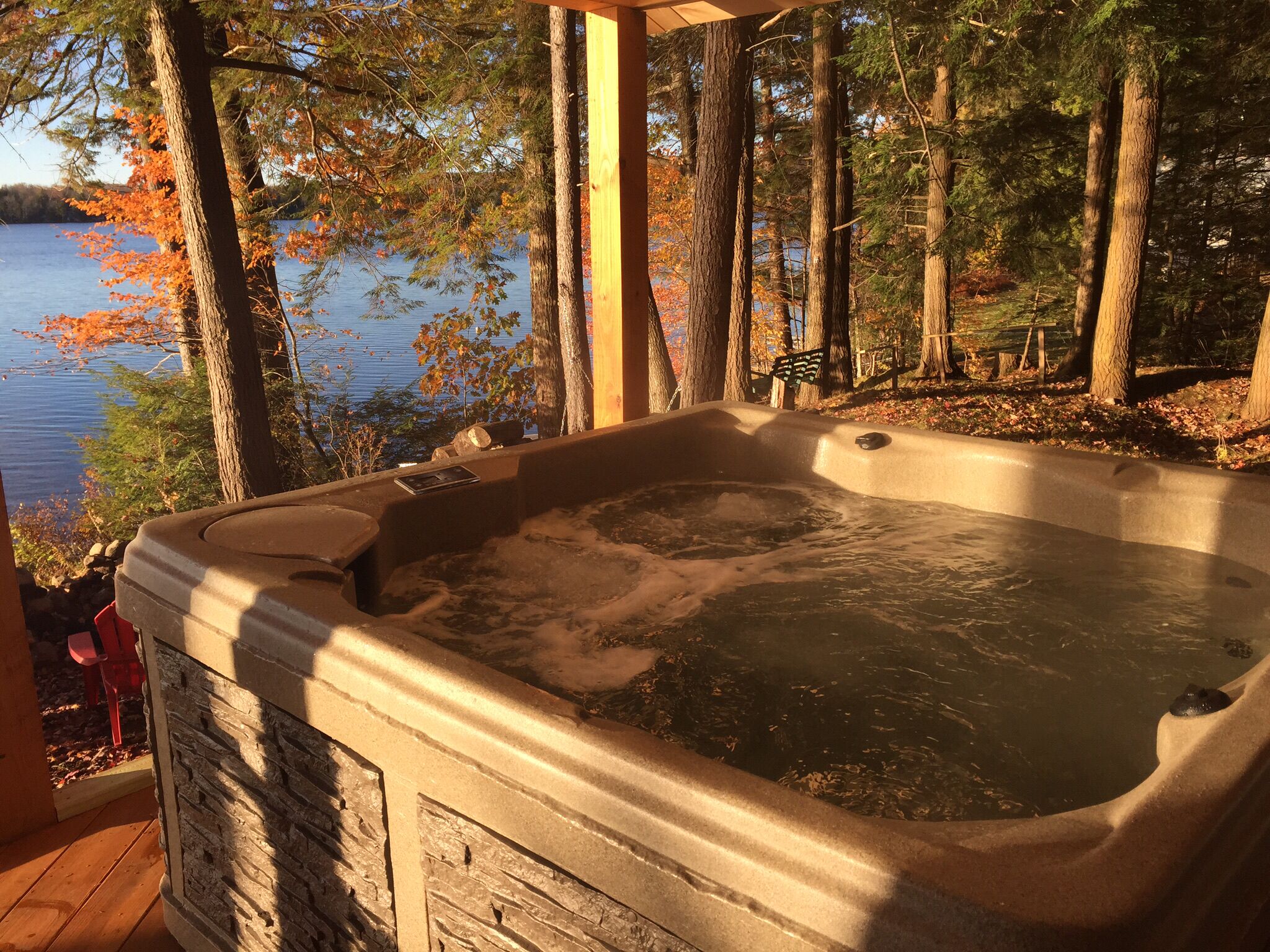 Outdoor spa tub