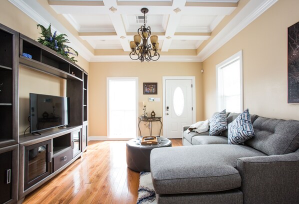 TV - TOP LOCATION! Luxury Traditional New Orleans Home, Heart of NOLA (New Orleans)