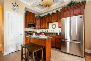 Fridge, microwave, oven, stovetop - TOP LOCATION! Luxury Traditional New Orleans Home, Heart of NOLA (New Orleans)