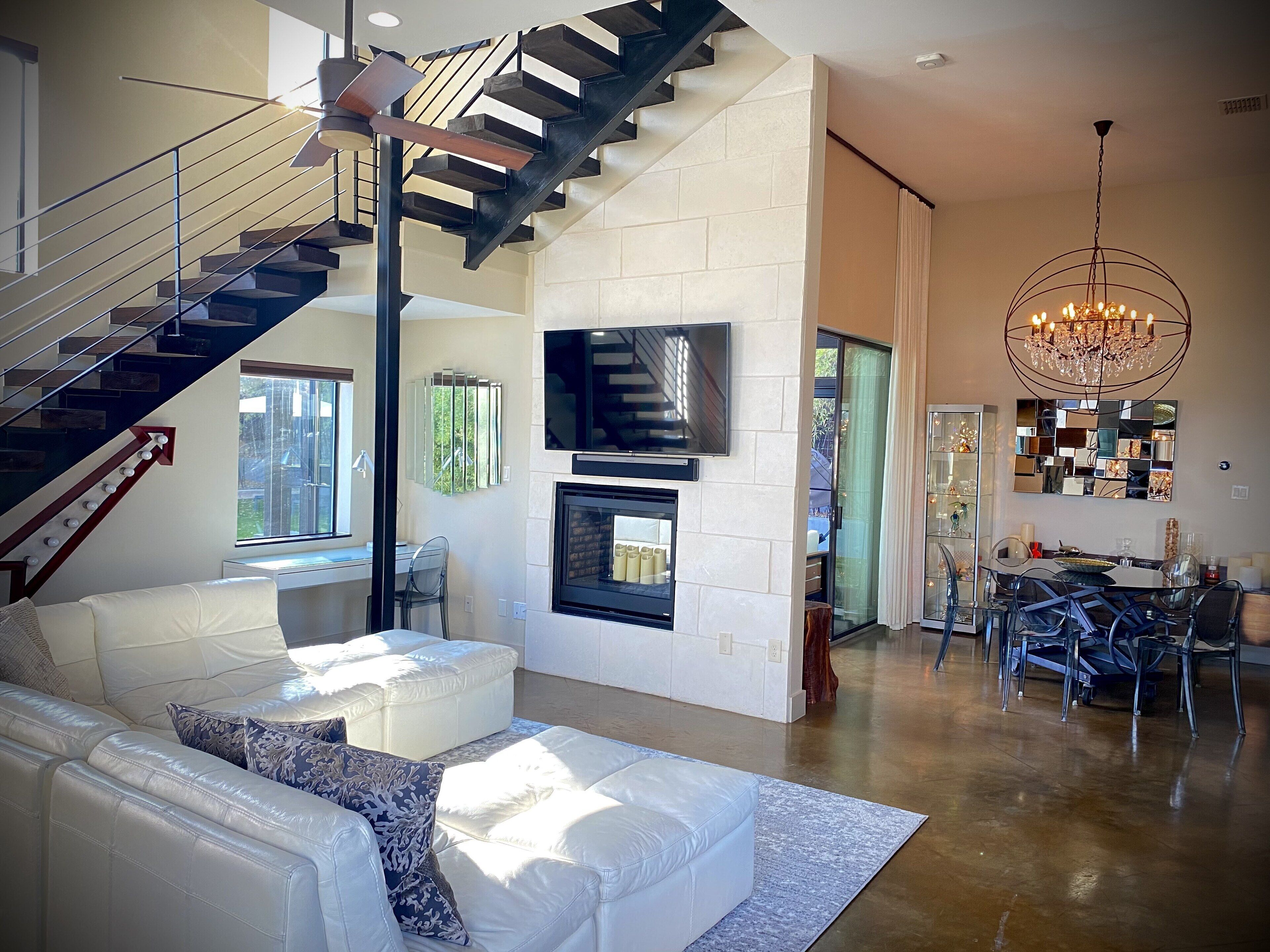 Modern Boutique Resort Style Home w/ Private Pool and Spa For A Relaxing Retreat