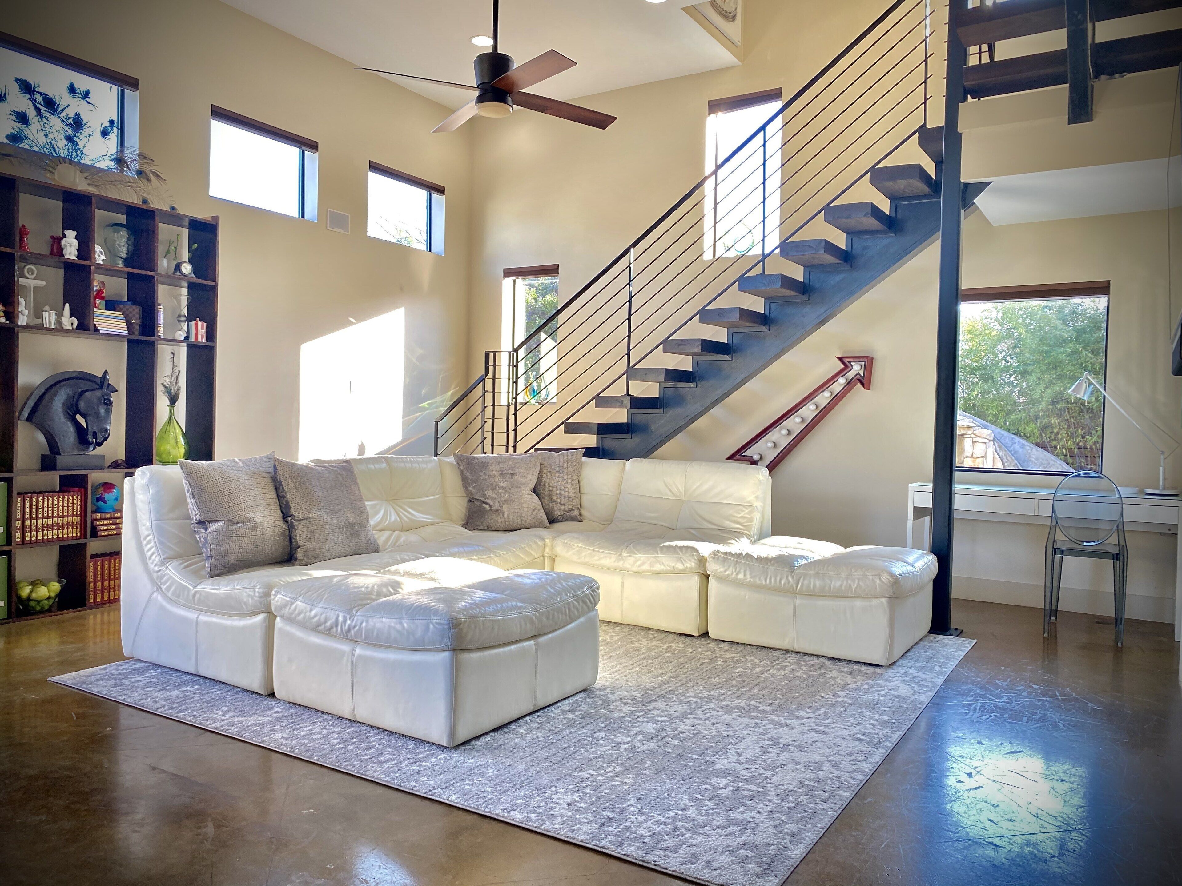 Modern Boutique Resort Style Home w/ Private Pool and Spa For A Relaxing Retreat