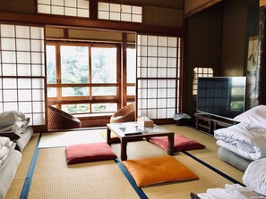 Japanese Style Room for 5 Guests, Wakaba | Individually decorated, individually furnished, free WiFi, bed sheets