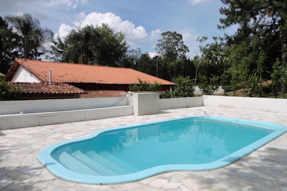 Excellent country house for your weekends with friends, family and parties