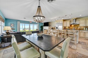 Dining - Direct Oceanfront Heavenly Retreat, fully licensed 6465 (Melbourne Beach)