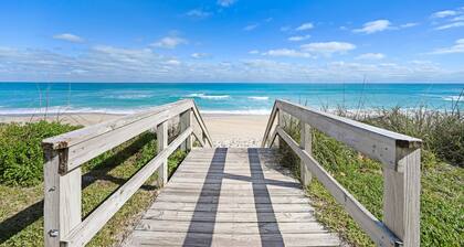 Direct Oceanfront Heavenly Retreat, fully licensed 6465