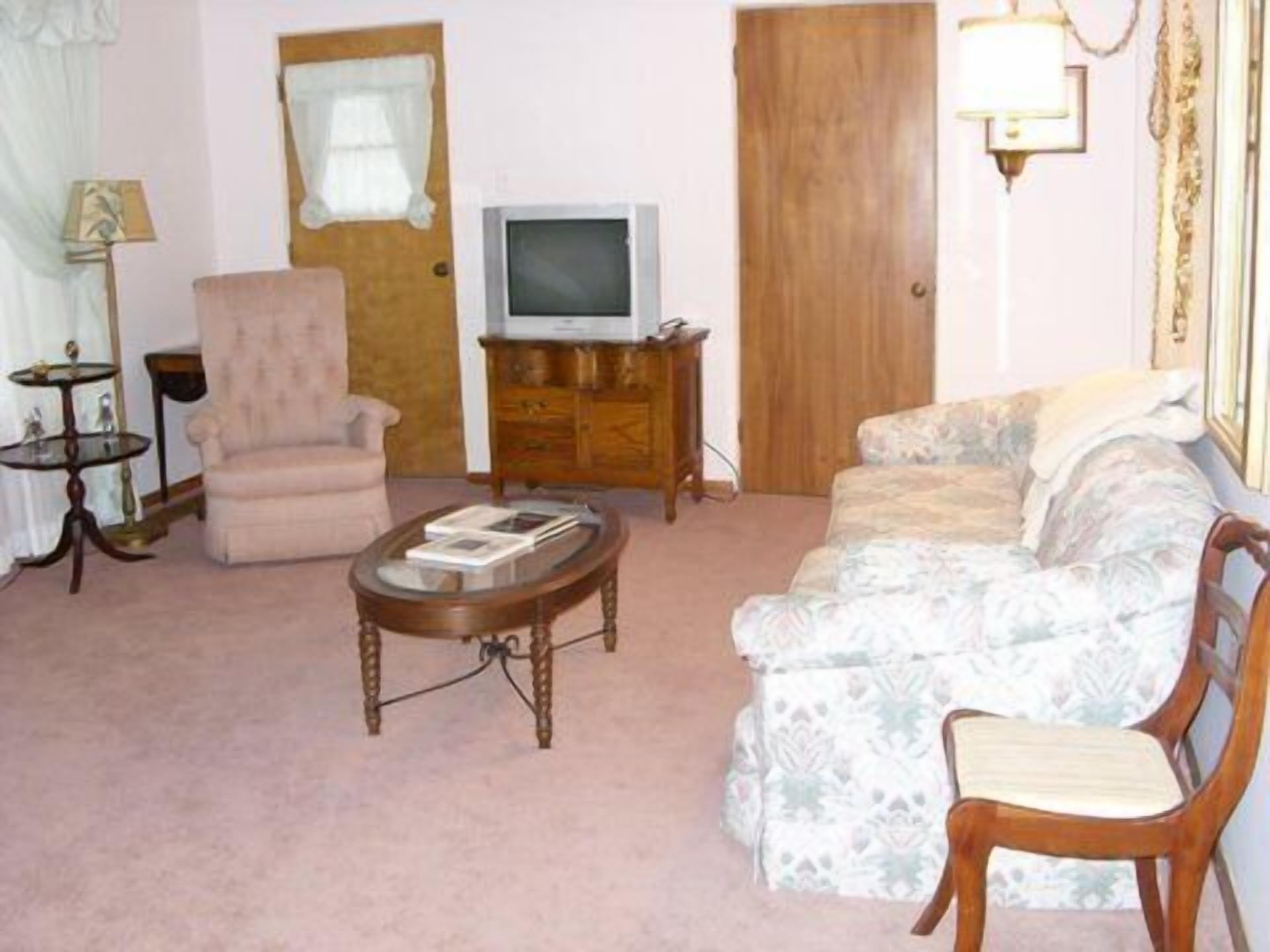 Taste of country living close to Michigan's Little Bavaria, Frankenmuth