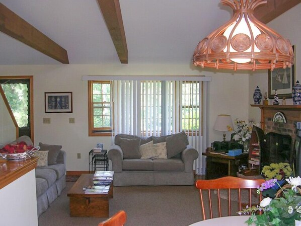 TV, DVD player, stereo