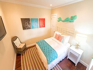 3 bedrooms, iron/ironing board, internet