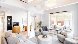Unclassified image, 4 of 22, button - Condo w/Spiral Staircase to Loft, Perfect for Kids (Newport)