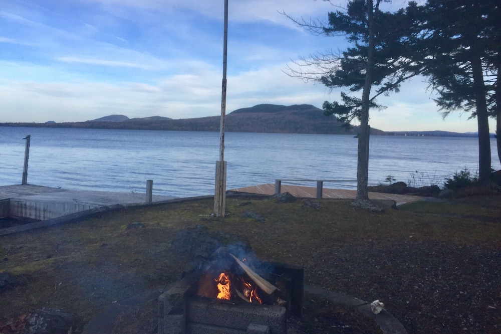 Private Cabin on Mooshead Lake. Spectacular Views! w/ Optional Guest House.