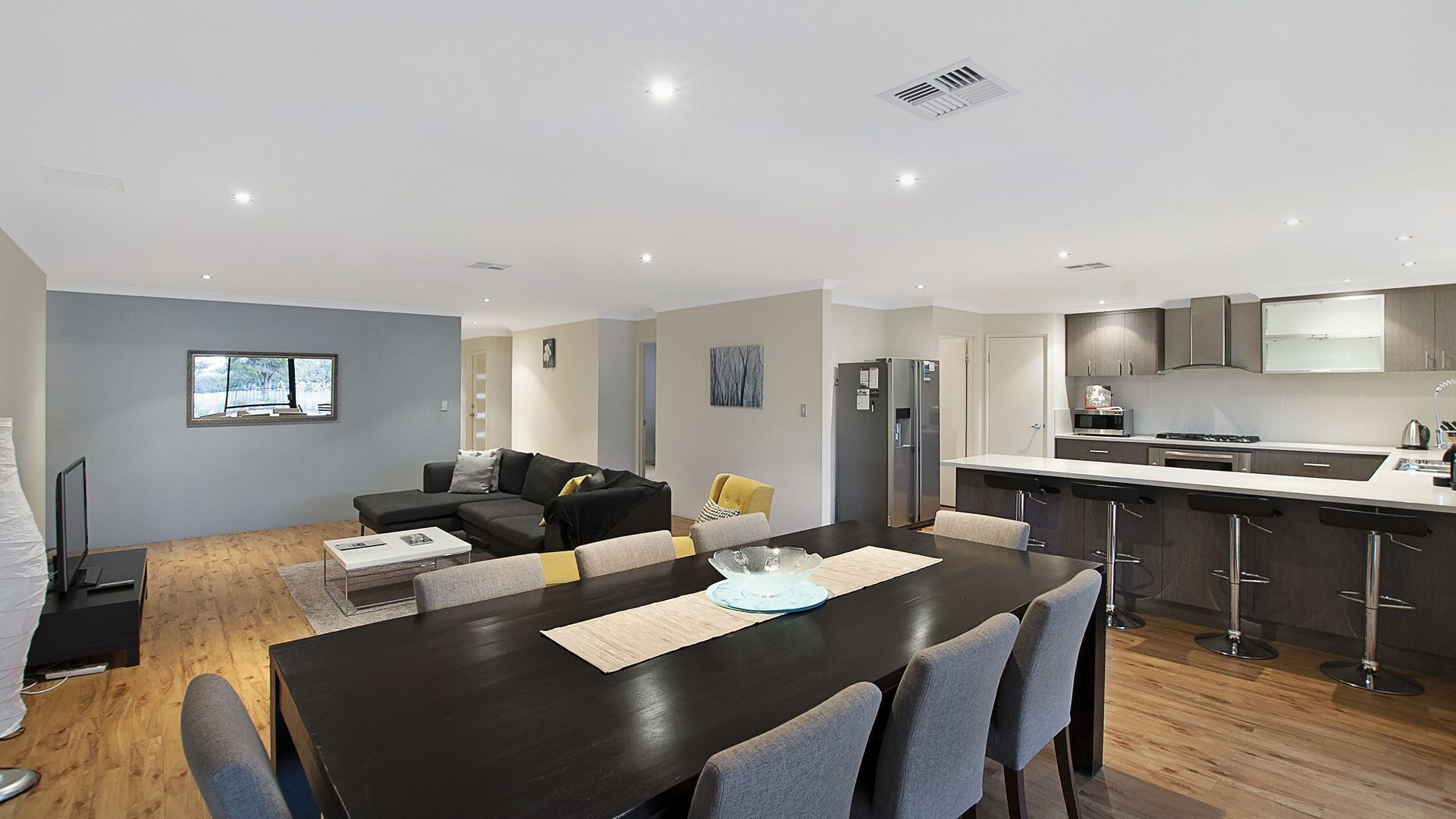 High-Tee on Oakmont Crescent (STRA62810RA3KX2K) — image 4