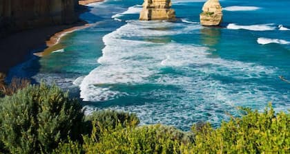 Tower Hill House: Lovely, Nature Reserve, Amazing Ocean Views, WIFI, Pet Friendly