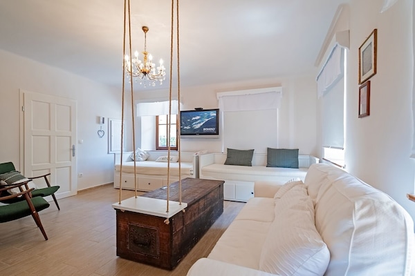 spacious living room