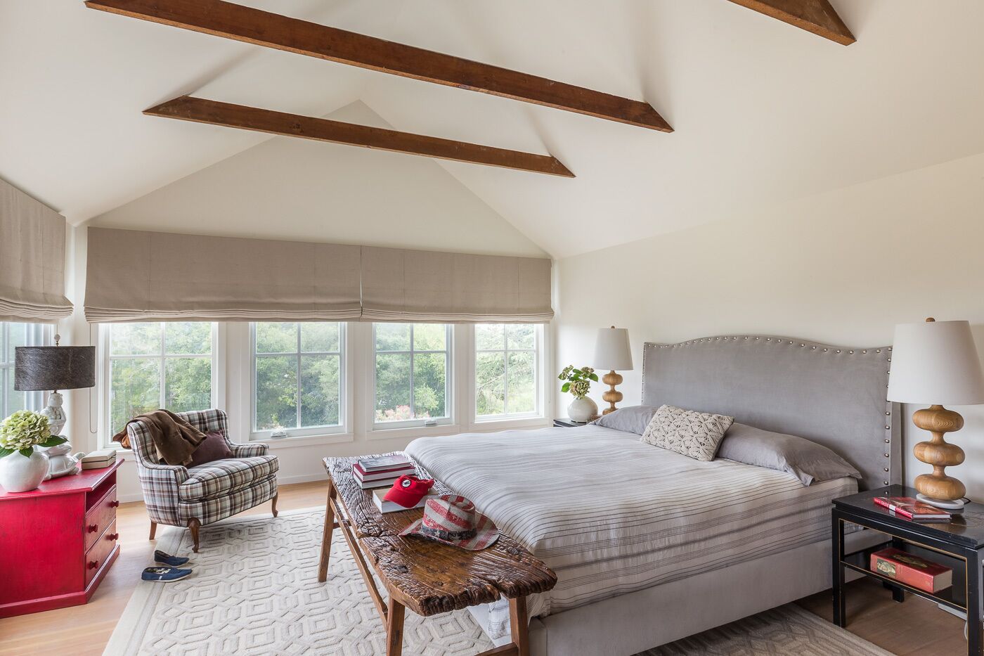 4 Schlafzimmer, Zimmersafe, Schreibtisch, Bügeleisen/Bügelbrett